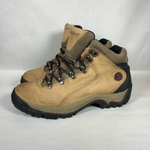 Women’s TIMBERLAND Hiking Boots Shoes SIZE 8.5M